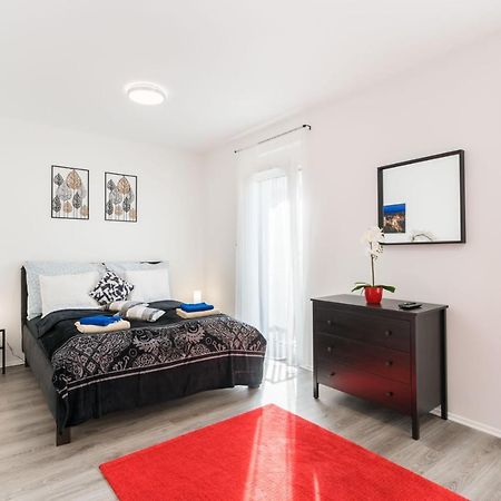 New Blue Danube Apartment With Balcony And Parking Budapeşte Dış mekan fotoğraf
