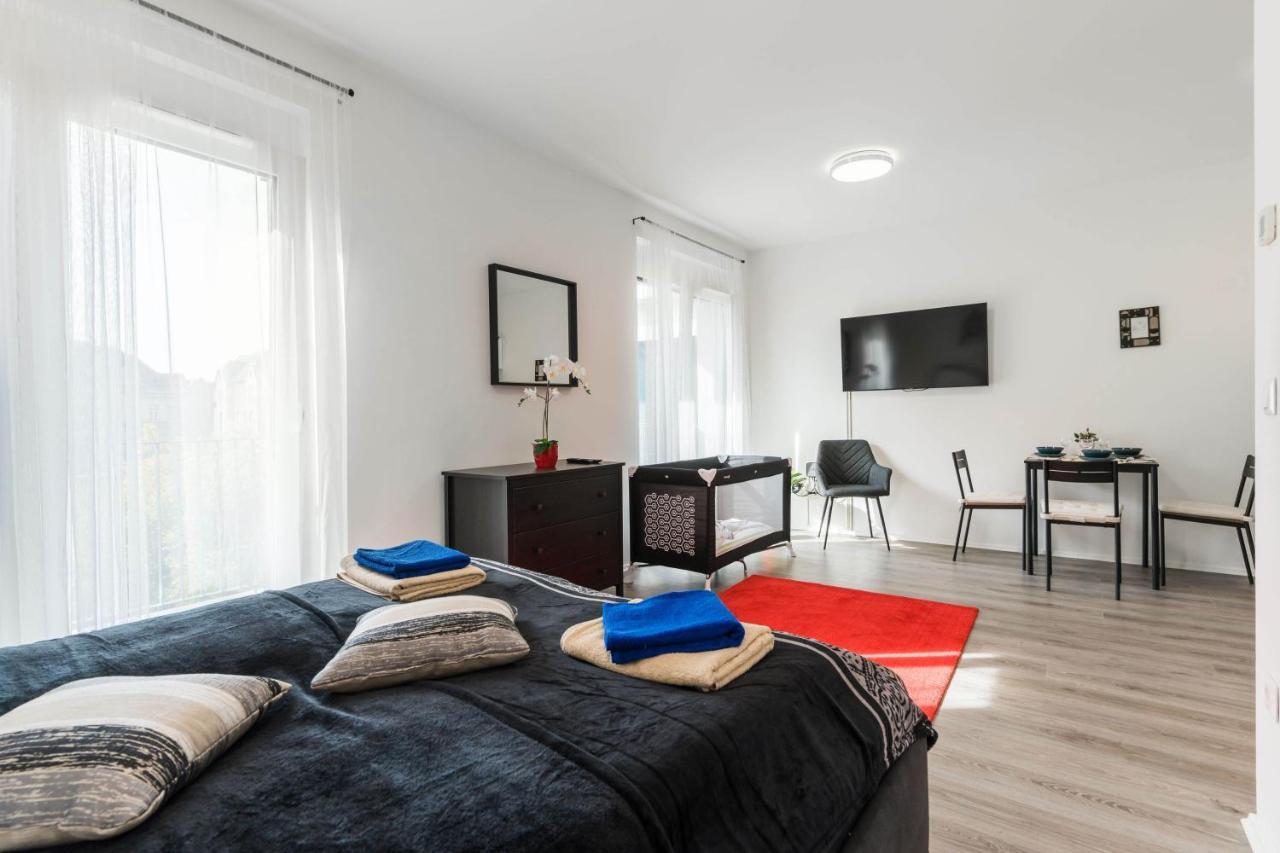 New Blue Danube Apartment With Balcony And Parking Budapeşte Dış mekan fotoğraf