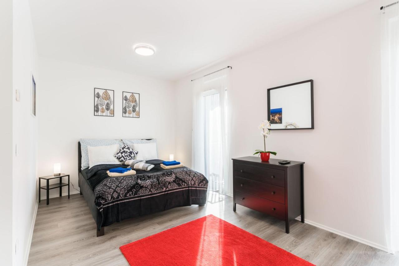New Blue Danube Apartment With Balcony And Parking Budapeşte Dış mekan fotoğraf
