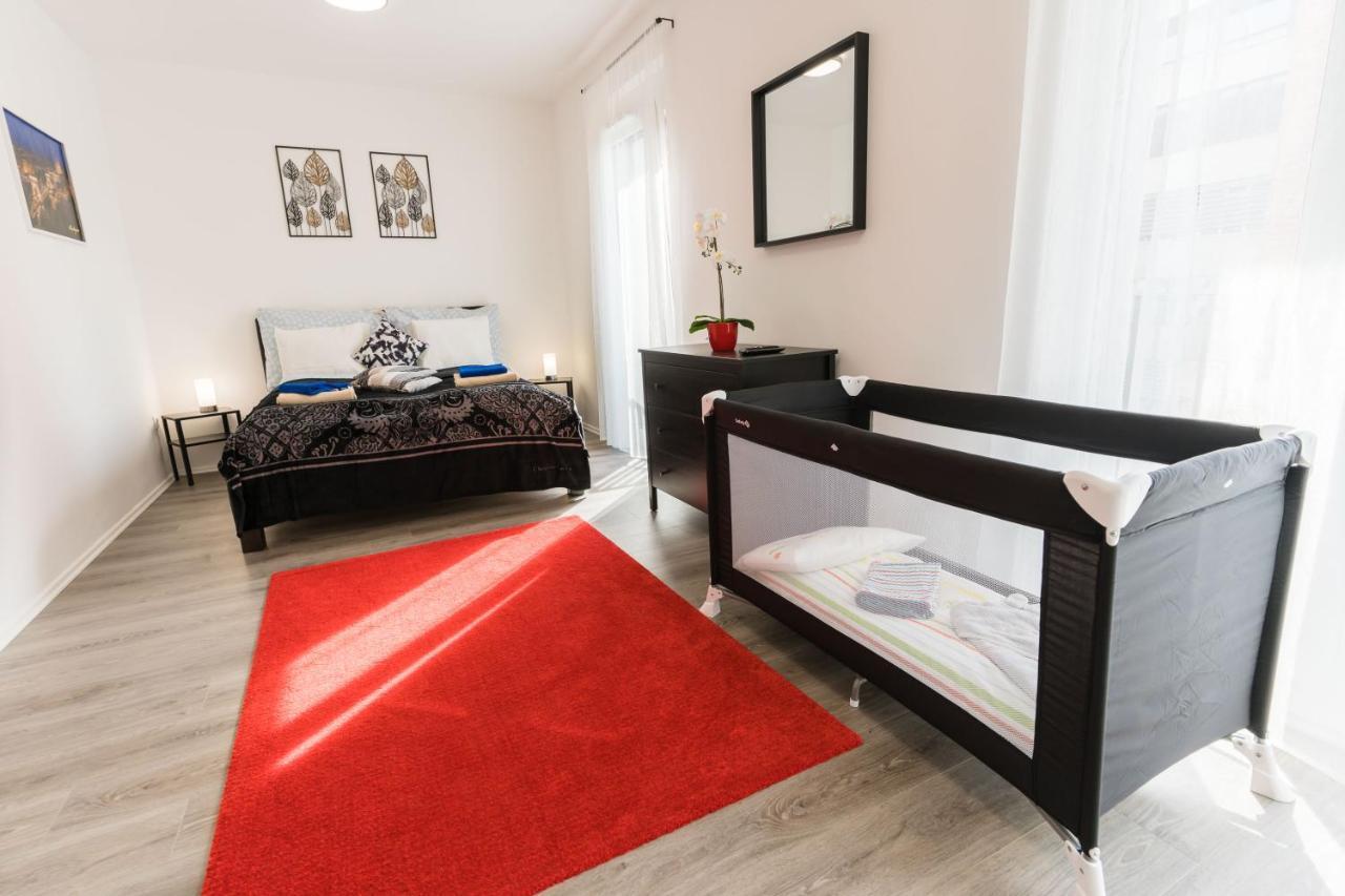 New Blue Danube Apartment With Balcony And Parking Budapeşte Dış mekan fotoğraf