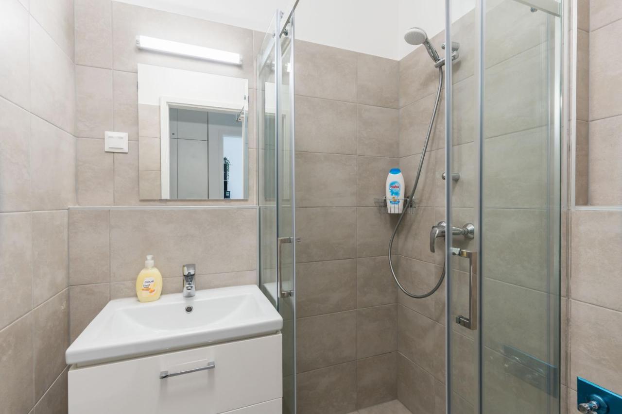 New Blue Danube Apartment With Balcony And Parking Budapeşte Dış mekan fotoğraf