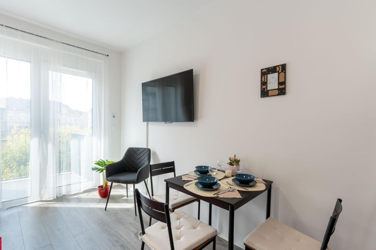 New Blue Danube Apartment With Balcony And Parking Budapeşte Dış mekan fotoğraf