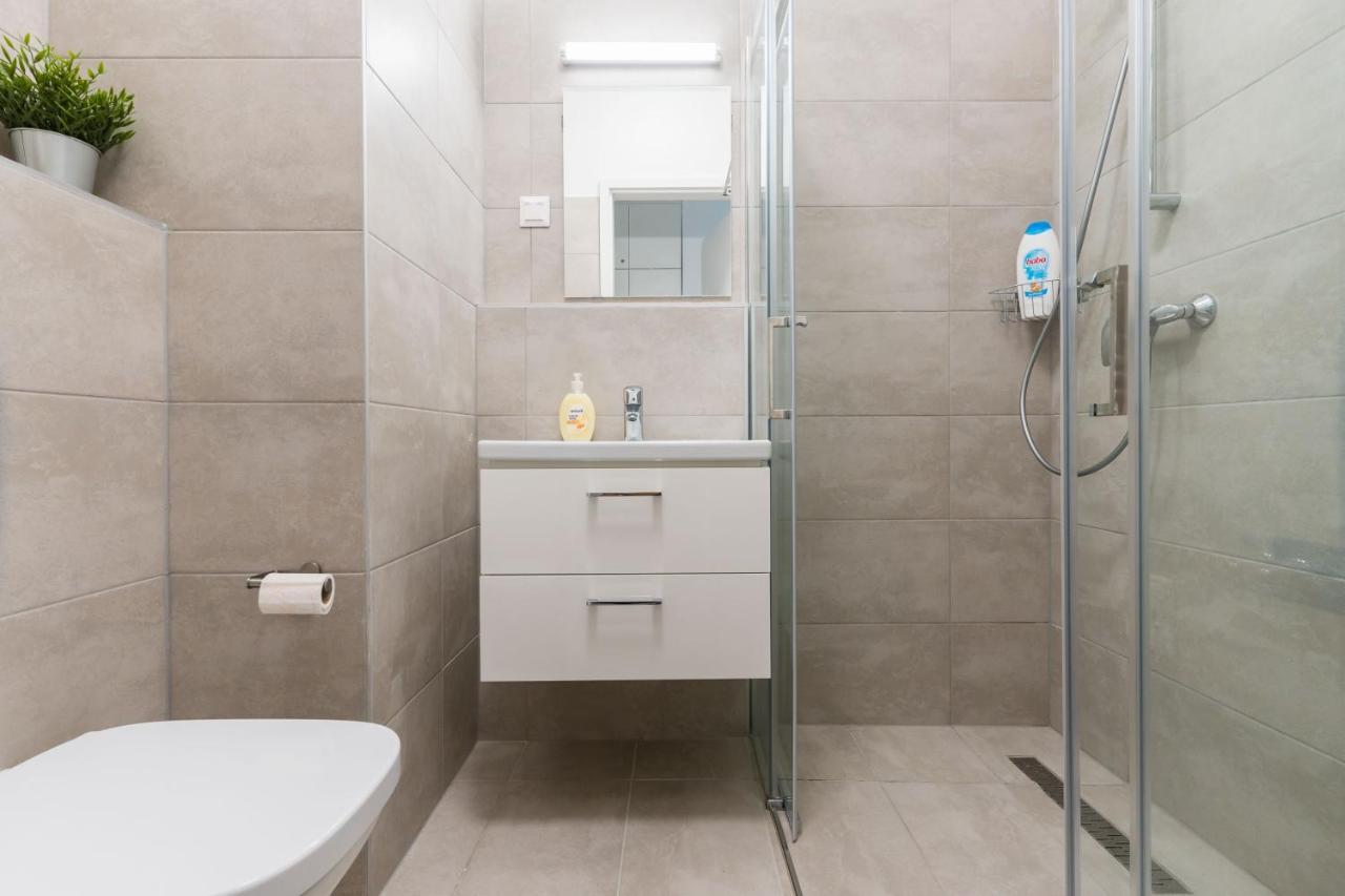New Blue Danube Apartment With Balcony And Parking Budapeşte Dış mekan fotoğraf