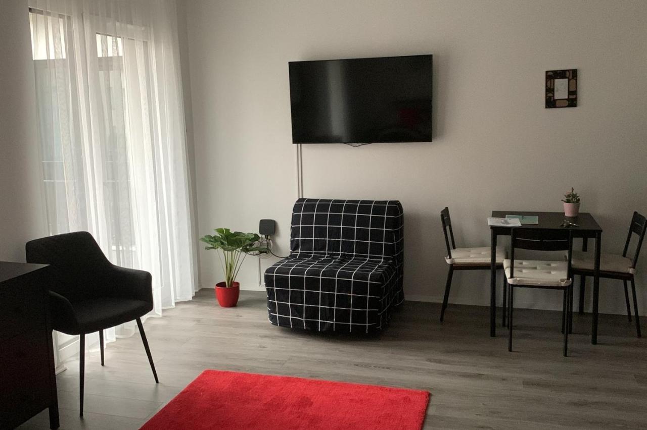 New Blue Danube Apartment With Balcony And Parking Budapeşte Dış mekan fotoğraf