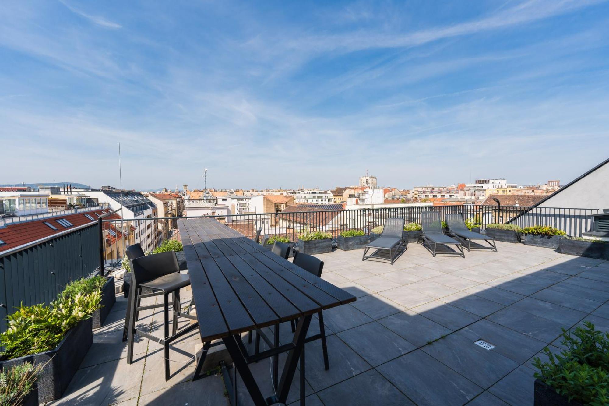 New Blue Danube Apartment With Balcony And Parking Budapeşte Dış mekan fotoğraf